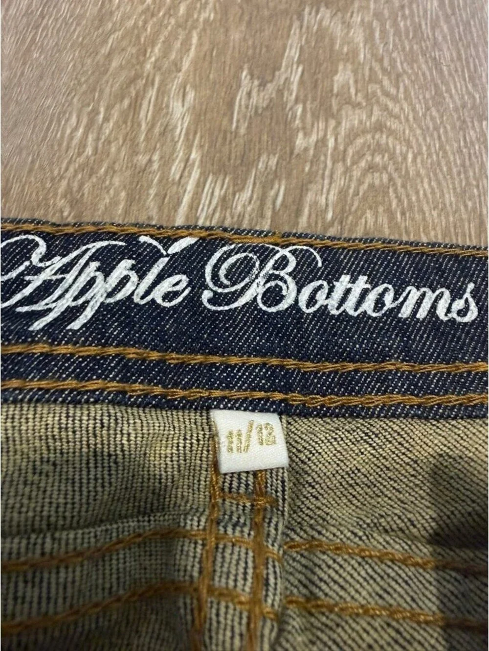 Apple Bottoms authentic apple